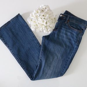 Lucky Brand Sassy Sweet N Low-R, Size 6/28